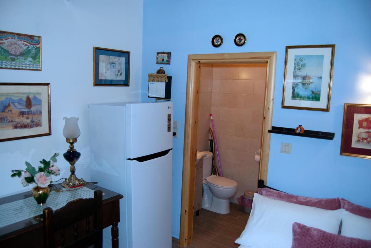 Yangos Traditional Apartment *