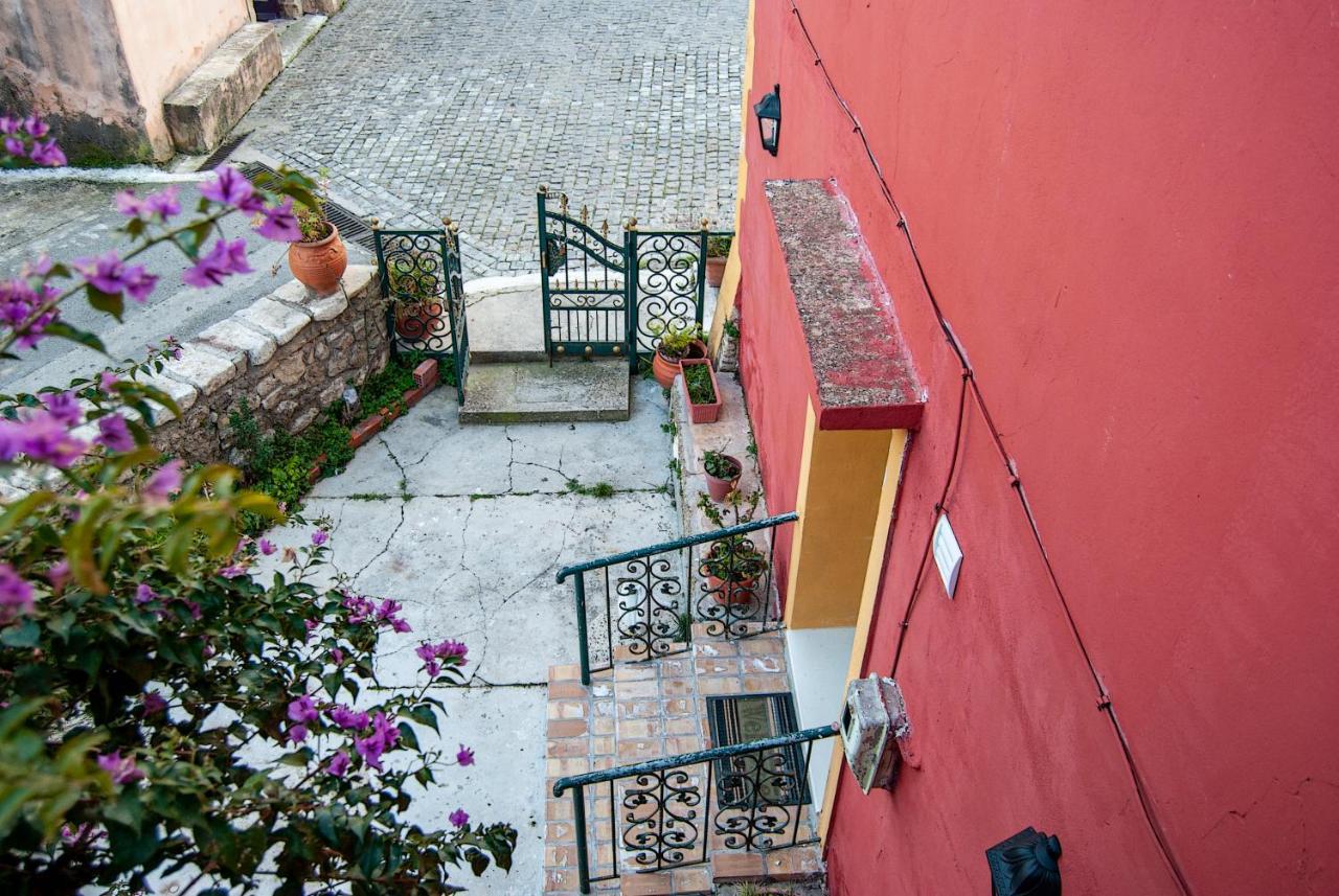 Yangos Traditional Kouramades